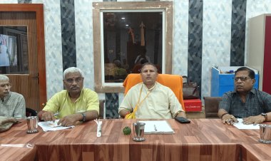 प्रयागराज में एक साथ गाएंगे 11 हजार लोग ‘वंदे मातरम्’, साइकिल रैली से पहुंचेगा ज्वाला देवी विद्यालय का दल