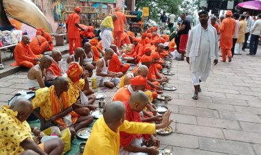 काशी में पितृपक्ष का आगाज, प्रतिपदा श्राद्ध पर गंगा घाटों और पिशाचमोचन कुंड में उमड़ी श्रद्धालुओं की भीड़
