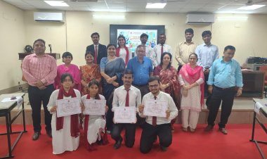 इलाहाबाद यूनिवर्सिटी में कानूनी क्विज का मुकाबला, 28 टीमों के बीच मरुत-सावन की जोड़ी बनी विजेता