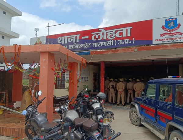 लोहता थाने में पुलिसकर्मियों को फायर सेफ्टी ट्रेनिंग, आग लगने पर बचाव और रेस्क्यू के सिखाए तरीके