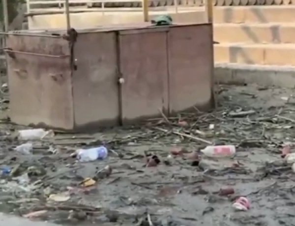 वाराणसी : नमामि गंगे, नगर निगम और स्वयंसेवकों ने प्रमुख घाटों पर चलाया विशेष स्वच्छता अभियान