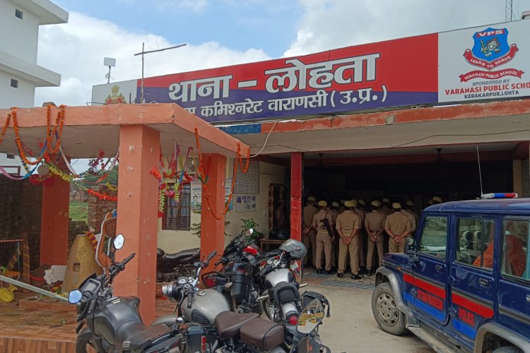 लोहता थाने में पुलिसकर्मियों को फायर सेफ्टी ट्रेनिंग, आग लगने पर बचाव और रेस्क्यू के सिखाए तरीके