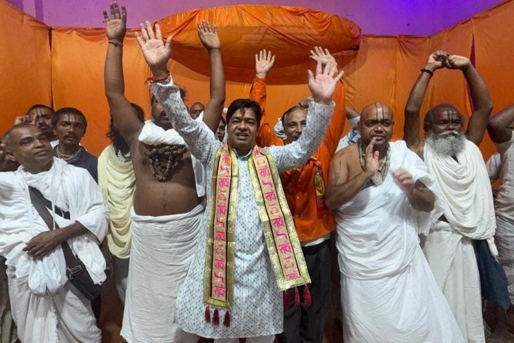 श्रीकृष्ण जन्मभूमि मंदिर निर्माण के समर्थन में आठ राज्यों के श्रद्धालुओं ने लिया संकल्प, जनजागरण अभियान चलाने की शपथ