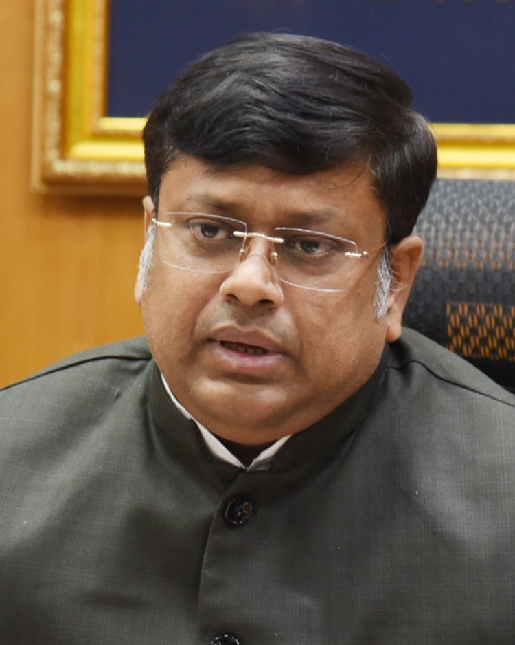 शिक्षक दिवस पर केंद्रीय शिक्षा राज्य मंत्री डॉ. सुकांत मजूमदार ने देशभर के शिक्षकों को दी शुभकामनाएं
