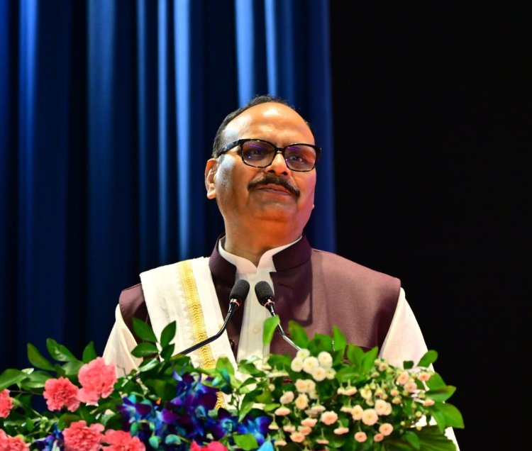 ब्रजेश पाठक बोले- तेजी से आगे बढ़ रहा यूपी का वस्त्र उद्योग, ग्लोबल मार्केट तक पहुंच रहा प्रदेश का कपड़ा