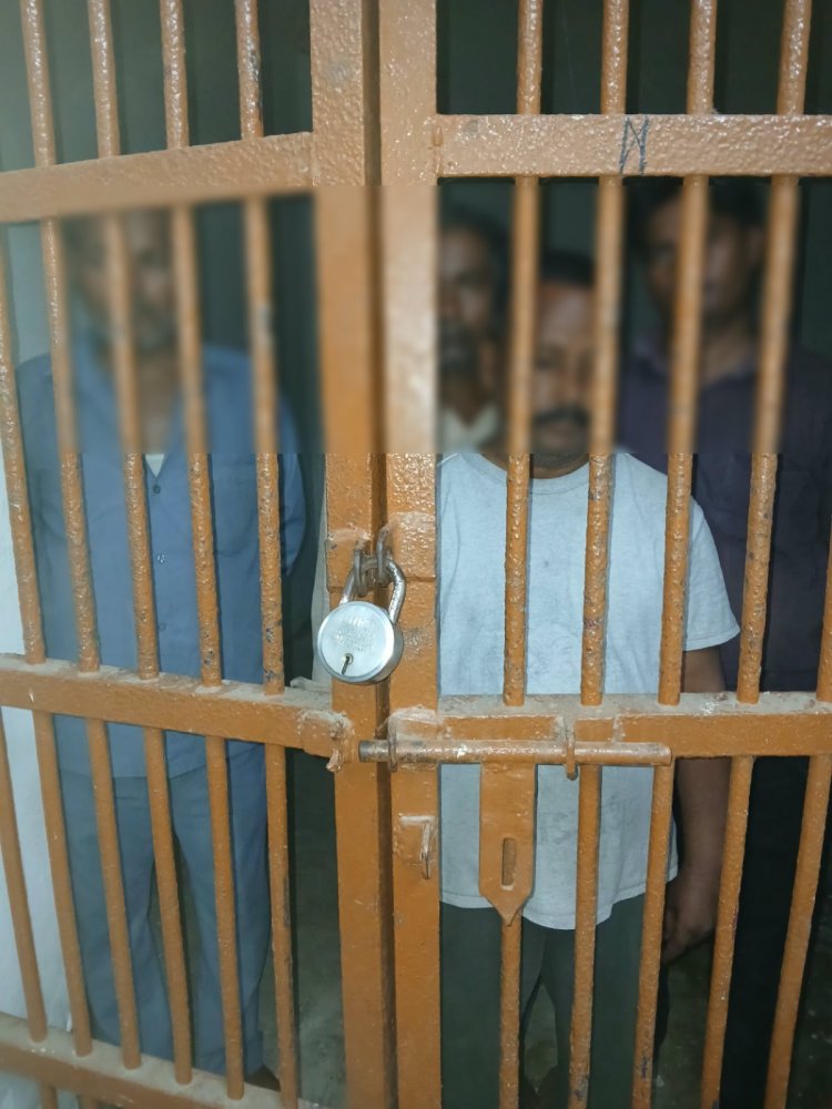 गोरखपुर में पेट्रोल चोरी का खुलासा, 4 आरोपित गिरफ्तार; 600 लीटर पेट्रोल बरामद