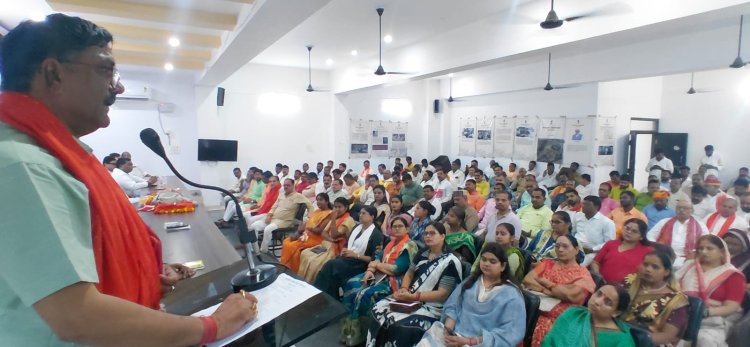अंतिम व्यक्ति तक विकास का लाभ पहुंचाना ही अंत्योदय”: लालबहादुर सरोज