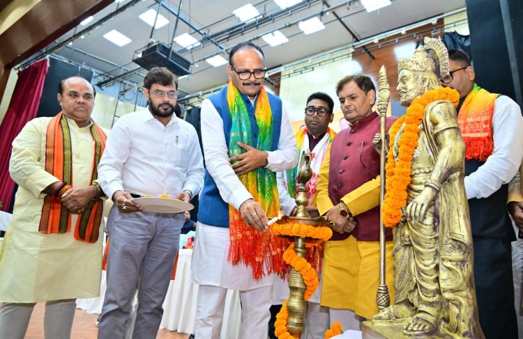 बांसकार समाज के हुनर को आधुनिक बाजार से जोड़ने पर जोर, ब्रजेश पाठक बोले- सरकार हरसंभव सहयोग करेगी