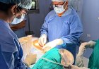 प्रयागराज SRN अस्पताल में जटिल सर्जरी, IVC से चिपका एड्रिनल ट्यूमर निकालकर शिरा की मरम्मत की