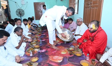 357 साल बाद फिर मिले बिछड़े परिवार के लोग, जौनपुर में आठ पीढ़ियों का हुआ ऐतिहासिक कुल मिलन