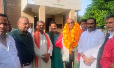राज्यसभा उम्मीदवार बने राधाकांत ओझा, प्रयागराज में भाजपा कार्यकर्ताओं और अधिवक्ताओं में खुशी की लहर