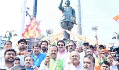 प्रयागराज में सेवा ज्योति यात्रा, केशव मौर्य बोले- ‘न रुकेंगे, न झुकेंगे’, 2047 तक विकसित भारत का संकल्प