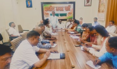 इलाहाबाद-झांसी स्नातक चुनाव की तैयारी में जुटी BJP, हर बूथ पर जीत का लक्ष्य