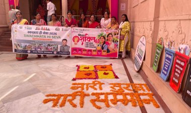 प्रयागराज : मिशन शक्ति अभियान के तहत ललिता देवी मंदिर में महिलाओं को किया जागरूक