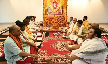 काशी विश्वनाथ धाम में मां भगवती की आराधना, नवदुर्गा सप्तशती का पाठ संपन्न