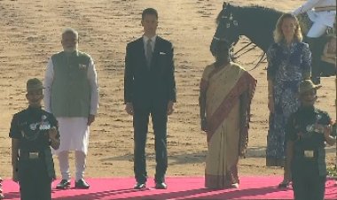 राष्ट्रपति मुर्मु और पीएम मोदी ने किया लिकटेंस्टीन के प्रिंस एलोइस का स्वागत, आज होगी द्विपक्षीय बैठक