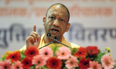 यूपी में बारिश से नुकसान पर CM योगी सख्त, प्रभावितों को तत्काल मुआवजा देने के निर्देश