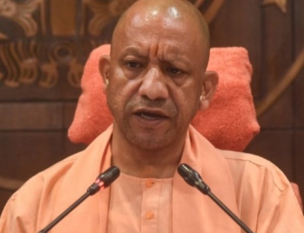 CM योगी का दावा: साढ़े नौ साल में तीन गुना हुई यूपी की अर्थव्यवस्था, महिला श्रम बल भागीदारी में भी वृद्धि