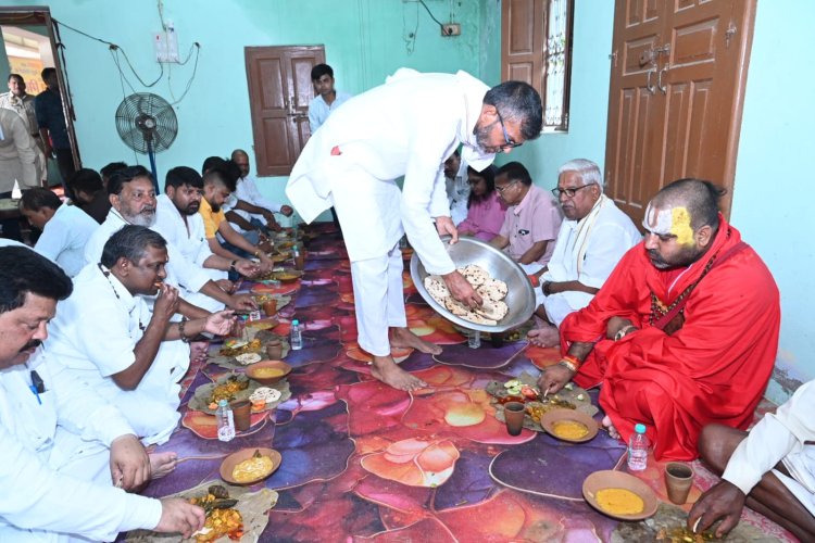 357 साल बाद फिर मिले बिछड़े परिवार के लोग, जौनपुर में आठ पीढ़ियों का हुआ ऐतिहासिक कुल मिलन
