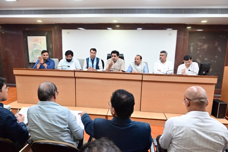 छठ पूजा की तैयारियों पर दिल्ली सरकार का फोकस, मंत्री कपिल मिश्रा ने की व्यवस्थाओं की समीक्षा