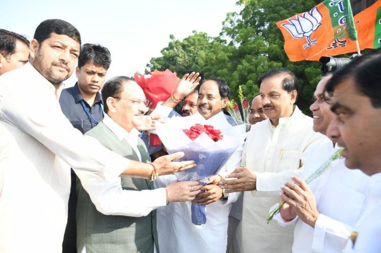 ग्रेटर नोएडा में जेपी नड्डा ने बढ़ाया कार्यकर्ताओं का उत्साह, ‘सेवा संकल्प अभियान’ में लिया हिस्सा