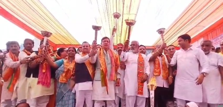 स्वतंत्र देव सिंह का सपा-कांग्रेस पर हमला, बोले- सत्ता में रहकर किया भ्रष्टाचार और गुंडई को बढ़ावा
