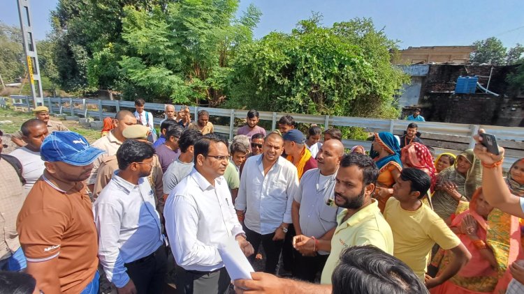 यात्रियों से सीधा संवाद कर अपर मंडल रेल प्रबंधक सुविधाओं का फीडबैक लिया, समस्याओं के समाधान पर जोर