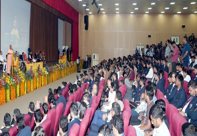अपराधी कितना भी डीपफेक का आवरण ओढ़े, उसे खोज निकालेंगे: सीएम योगी