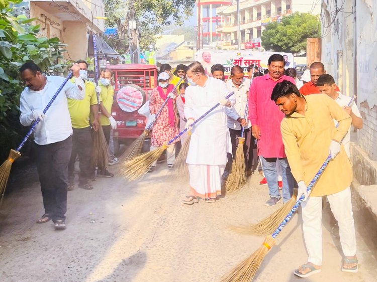 अयोध्या में 31 अक्टूबर को होगा सरयू महास्वच्छता अभियान, नगर निगम ने होटल कारोबारियों से मांगा सहयोग