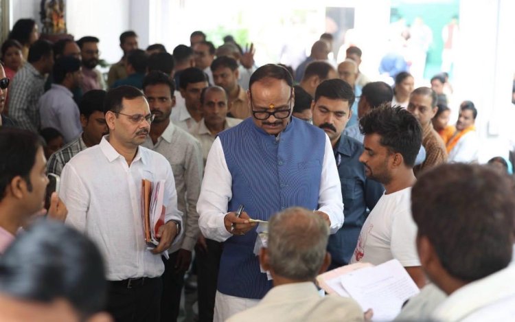 जनसमस्याओं के समाधान में लापरवाही बर्दाश्त नहीं होगी: डिप्टी CM ब्रजेश पाठक