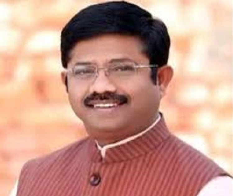यूपी में ₹1,925 करोड़ का निवेश: ग्रेटर नोएडा में हायर की परियोजना, प्रयागराज में बनेगा लग्जरी होटल