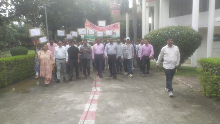 राष्ट्रीय एकता और अखंडता बनाए रखना प्रत्येक नागरिक का सामूहिक दायित्व : प्रो. अखिलेश कुमार सिंह